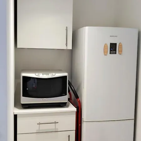 Διαμέρισμα With Community Pool And Only 10 Min Walk To The *